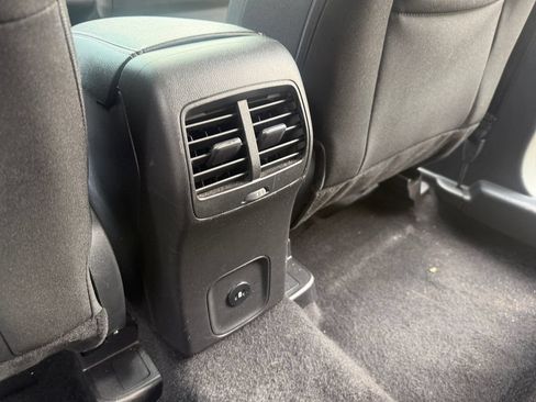 Used 2025 Ford Escape Active AWD/4WD image 26