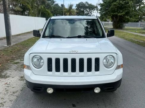 Used 2015 Jeep Patriot Sport w/ Power Value Group FWD image 5
