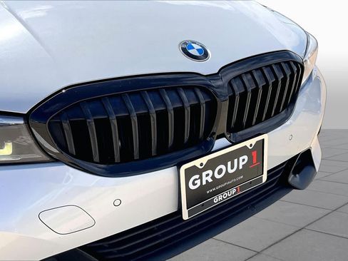 Used 2020 BMW 330i Sedan w/ Convenience Package RWD image 30