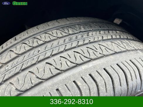 Used 2025 Ford Mustang GT Premium RWD image 28