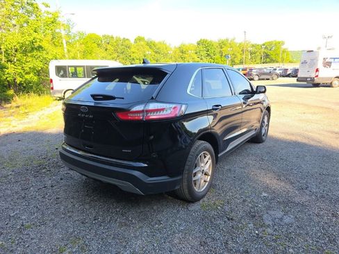 Used 2024 Ford Edge SEL w/ Convenience Package AWD/4WD image 3