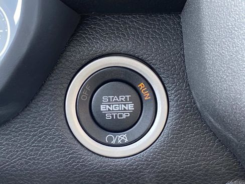 Used 2023 RAM 2500 Tradesman w/ Chrome Appearance Group image 27