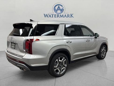 Used 2024 Hyundai Palisade Limited AWD/4WD image 5