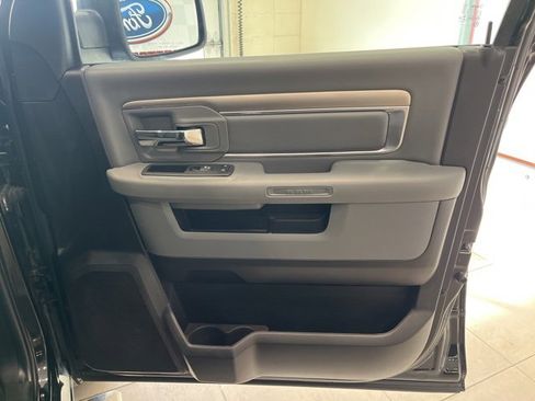 Used 2019 RAM 1500 Big Horn image 25