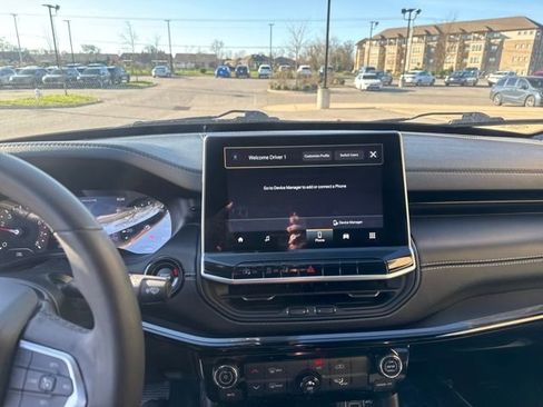 Used 2022 Jeep Compass Latitude AWD/4WD image 14
