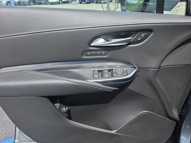 Used 2025 Cadillac XT4 Premium Luxury FWD image 17