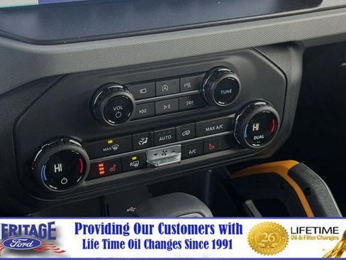 Used 2023 Ford Bronco Badlands w/ Sasquatch Package image 18