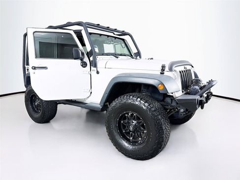 Used 2016 Jeep Wrangler Sport w/ Quick Order Package 24S AWD/4WD image 13