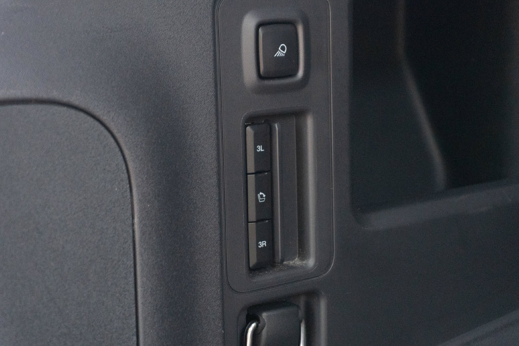 Used 2025 Ford Expedition Active RWD image 15