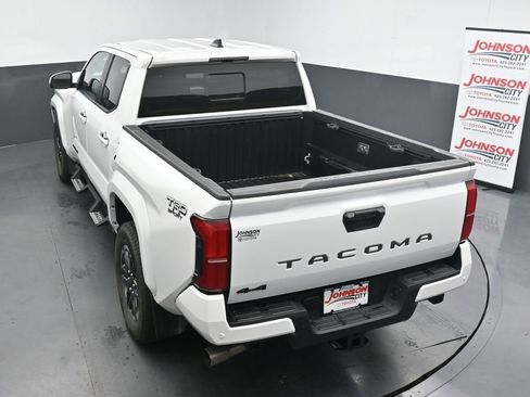 Used 2024 Toyota Tacoma TRD Sport w/ TRD Sport Upgrade Package AWD/4WD image 29