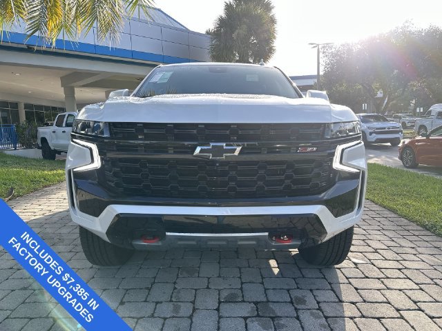 Used 2024 Chevrolet Tahoe Z71 w/ Luxury Package AWD/4WD image 19