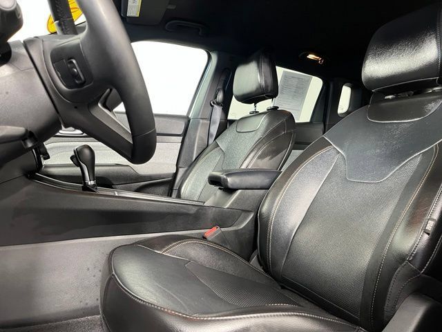 Used 2023 Jeep Compass Latitude AWD/4WD image 17