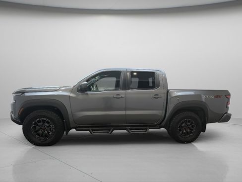 Used 2022 Nissan Frontier PRO-4X w/ Pro-4X Premium Package AWD/4WD image 3