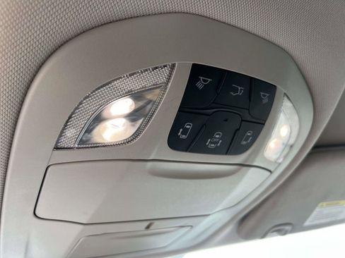 Certified 2023 Chrysler Pacifica Touring-L FWD image 31