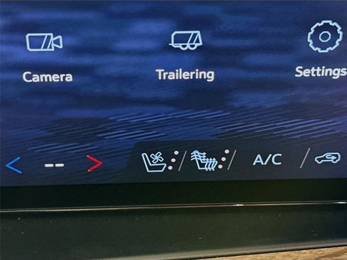 New 2026 Chevrolet Tahoe High Country AWD/4WD image 16