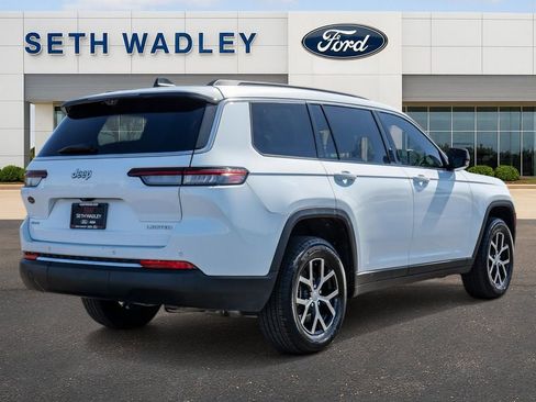 Used 2024 Jeep Grand Cherokee L Limited w/ Luxury Tech Group II image 7