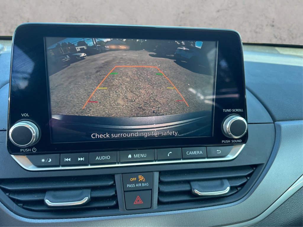 Used 2023 Nissan Altima 2.5 SR FWD image 32
