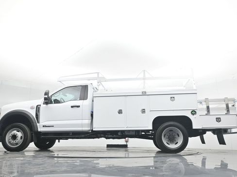 New 2025 Ford F450 XL w/ XL Chrome Package image 64