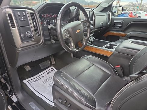 Used 2017 Chevrolet Silverado 1500 High Country image 18