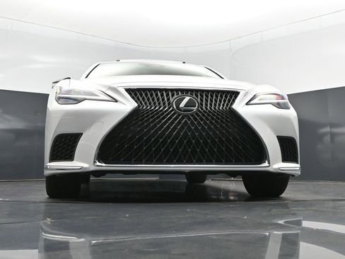 Used 2024 Lexus LS 500 RWD image 45
