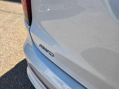 Used 2022 Cadillac XT6 Premium Luxury image 17