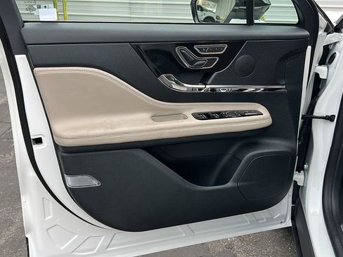 New 2025 Lincoln Corsair FWD w/ Equipment Group 101A image 12