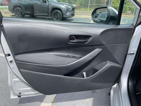 Used 2024 Toyota Corolla LE image 11