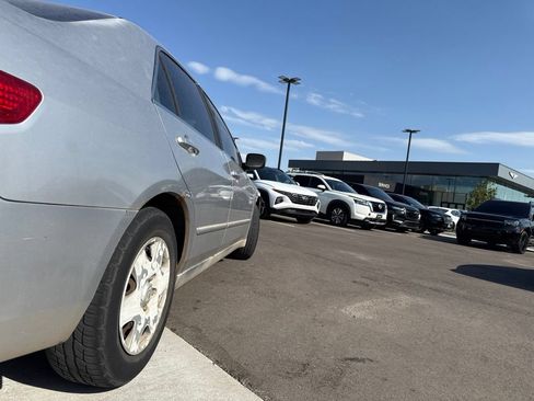Used 2005 Honda Accord LX image 9