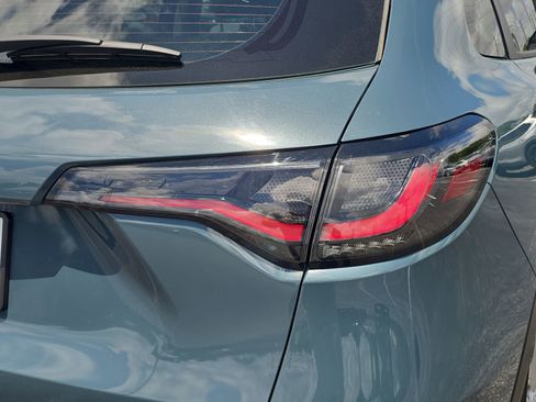 Certified 2025 Honda HR-V LX image 8
