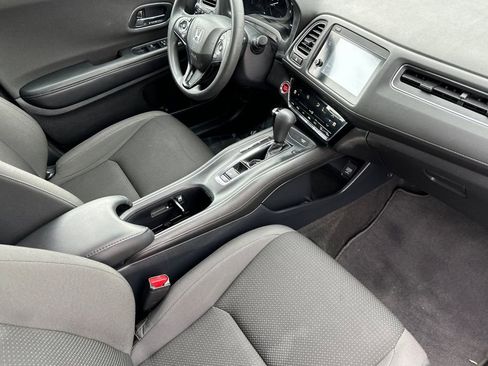 Used 2022 Honda HR-V EX image 16