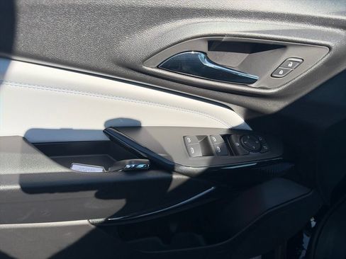 New 2026 Chevrolet Trax LT w/ Driver Confidence Package FWD image 17