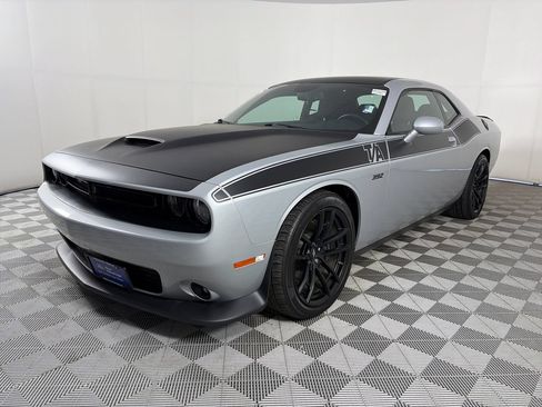 Used 2021 Dodge Challenger R/T Scat Pack w/ T/A Package RWD image 3