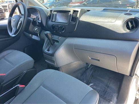 Used 2020 Nissan NV200 SV w/ Back Door Glass Package FWD image 4