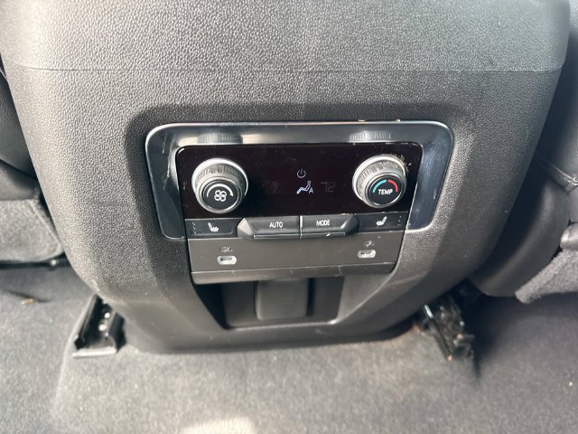 Used 2022 Chevrolet Tahoe RST w/ Luxury Package RWD image 15