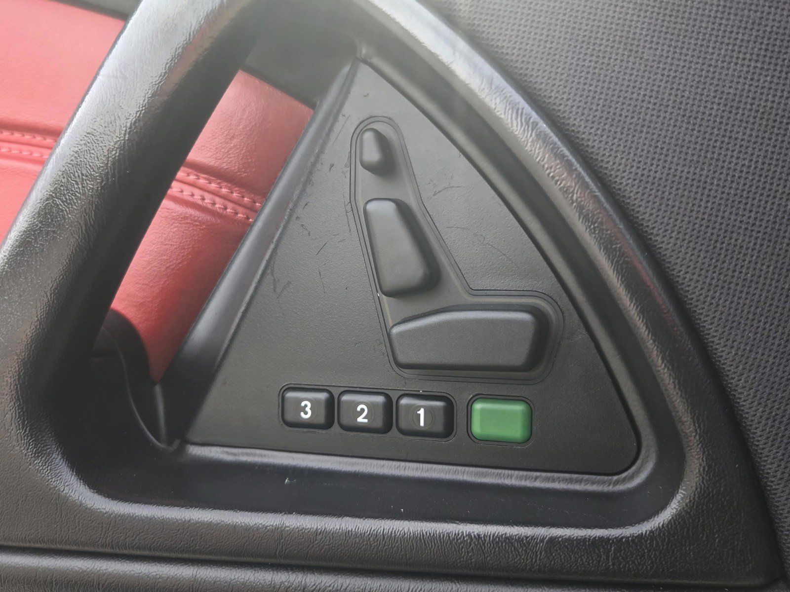 Used 2000 Mercedes-Benz SL 500 image 14
