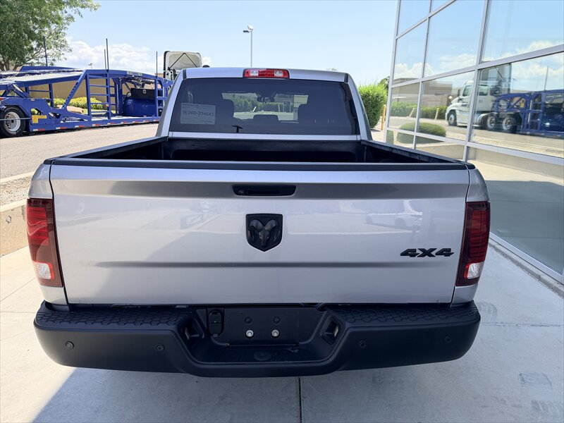 Used 2024 RAM 1500 Warlock AWD/4WD image 8