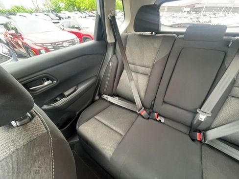 Used 2025 Nissan Rogue SV AWD/4WD image 39