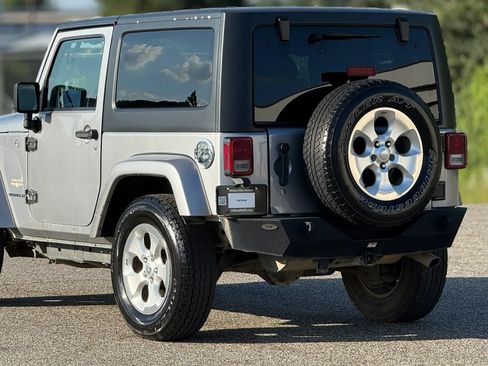 Used 2014 Jeep Wrangler Sahara w/ Dual Top Group AWD/4WD image 16