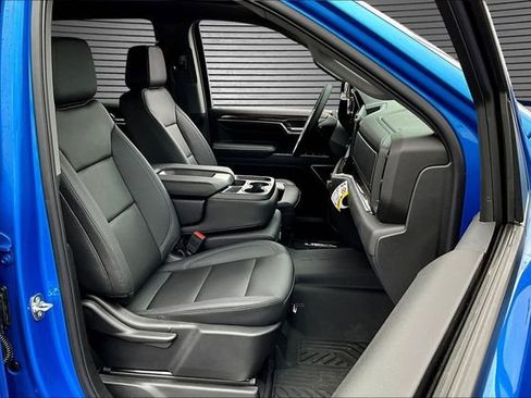 New 2025 Chevrolet Silverado 1500 LT w/ Texas Edition Plus AWD/4WD image 11