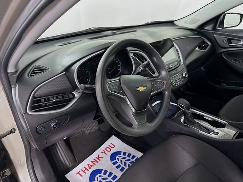 Used 2024 Chevrolet Malibu LT FWD image 15