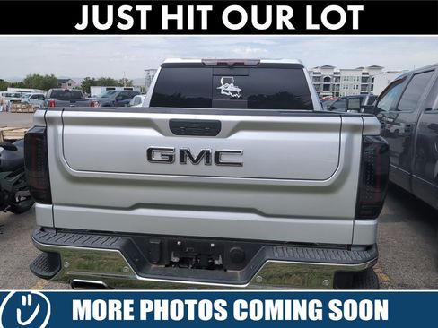 Used 2020 GMC Sierra 1500 SLT w/ SLT Premium Plus Package AWD/4WD image 9