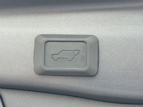 Used 2024 Toyota RAV4 XLE Premium image 13