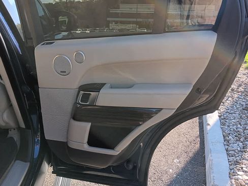 Used 2015 Land Rover Range Rover HSE AWD/4WD image 35