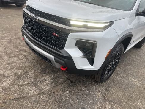 New 2026 Chevrolet Traverse Z71 w/ Driver Confidence Package AWD/4WD image 9
