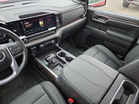 Certified 2024 GMC Sierra 1500 SLT w/ SLT Premium Plus Package AWD/4WD image 19