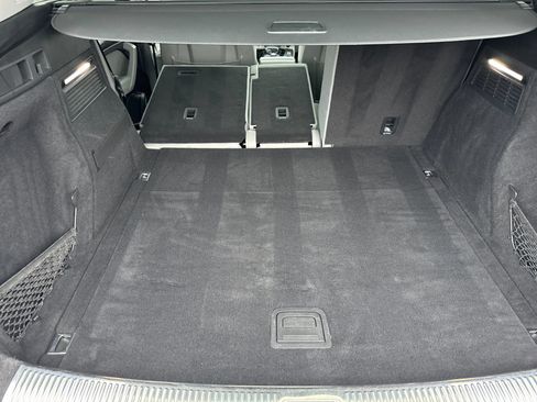 Used 2021 Audi Q5 Prestige w/ Prestige Package image 14