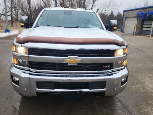 Used 2015 Chevrolet Silverado 2500 LTZ w/ LTZ Plus Package image 2