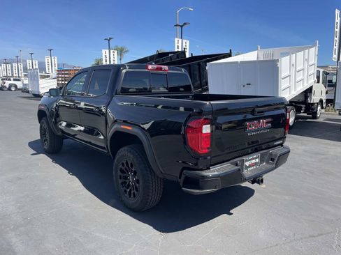 New 2026 GMC Canyon Elevation w/ Convenience Package RWD image 7