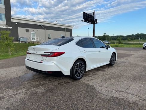 Used 2025 Toyota Camry XLE w/ Premium Plus Package AWD/4WD image 14