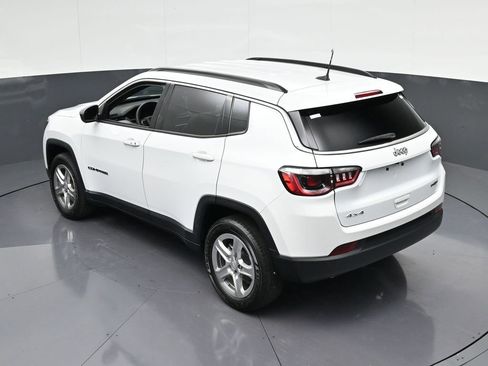 Used 2024 Jeep Compass Latitude AWD/4WD image 20
